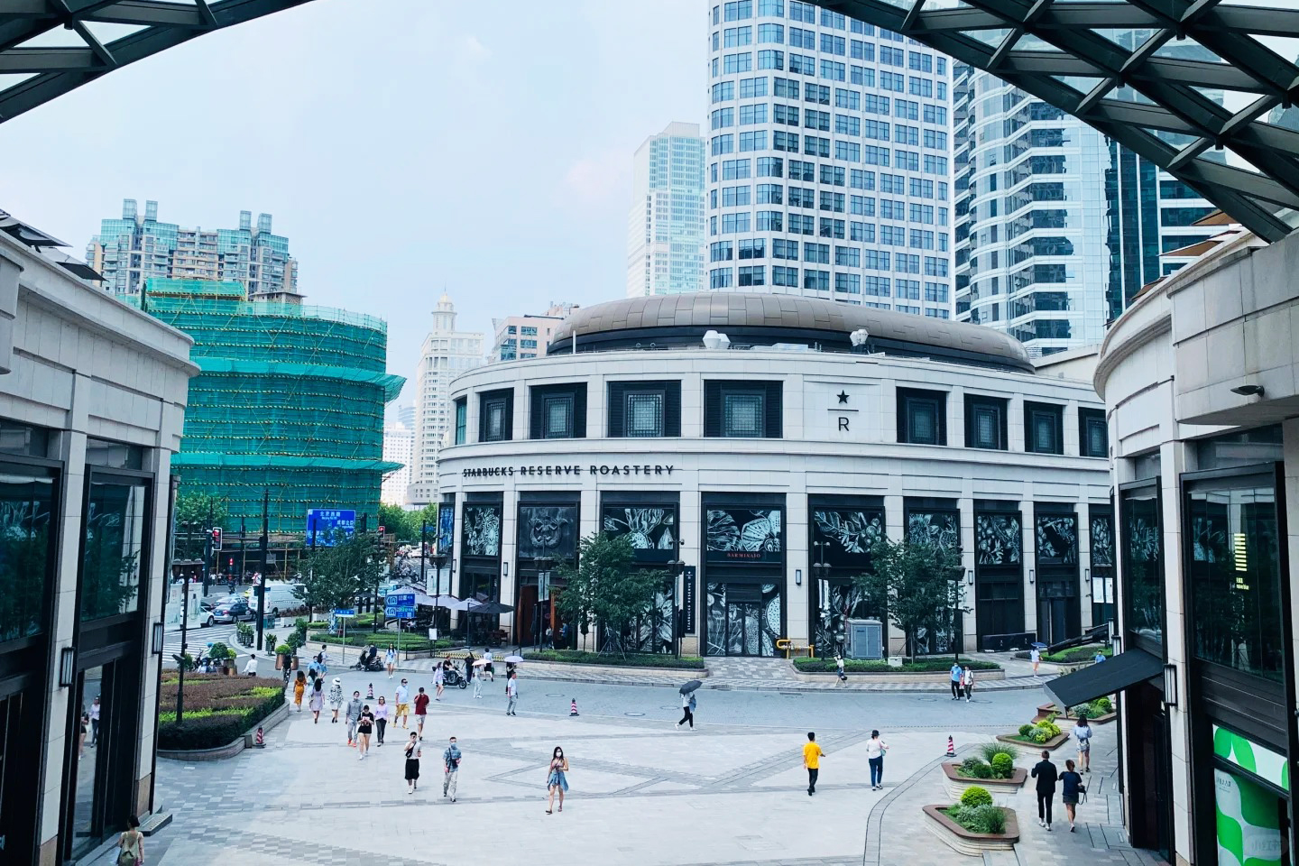 Starbucks Thuong Hai (5)